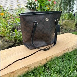Womans coach pocketbook